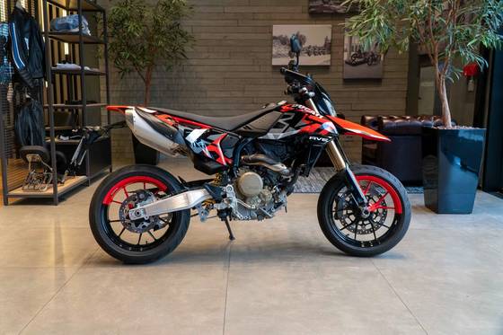 DUCATI HYPERMOTARD 698 MONO DUCATI HYPERMOTARD 698 MONO